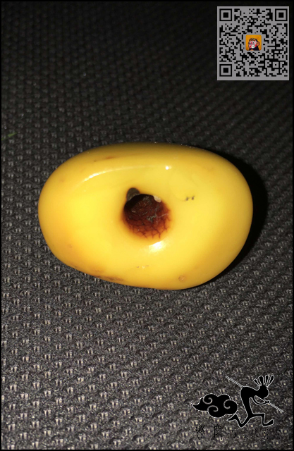 马鞍形蜜蜡